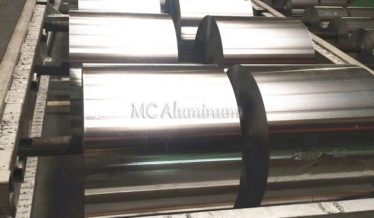 Kerajang aluminium untuk pembungkusan coklat