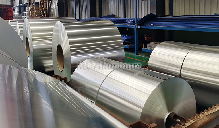 Kerajang aluminium untuk pembungkusan coklat