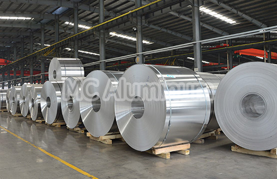 Moisture-proof aluminum foil bag raw material