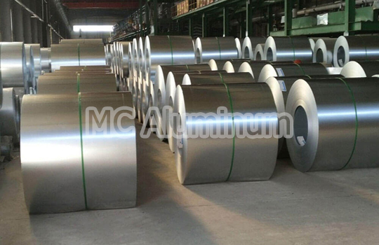 Largeur personnalisée du rouleau de papier d'aluminium